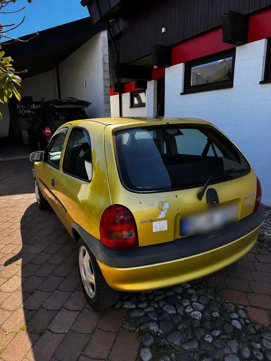 Gebraucht Opel Corsa 60 PS (44 kW) 1997 Gelb Kleinwagen