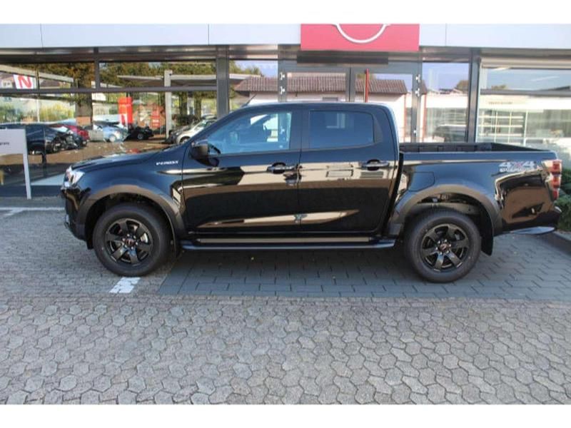 Neu Isuzu D-Max 163 PS (119 kW) 2025 569 onxy black metallic Pickup