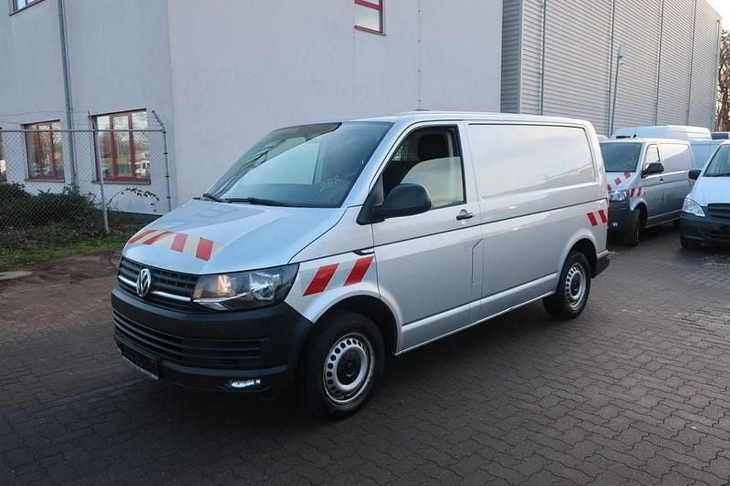 Gebraucht VW T6 140 PS (102 kW) 2015 Silber Van