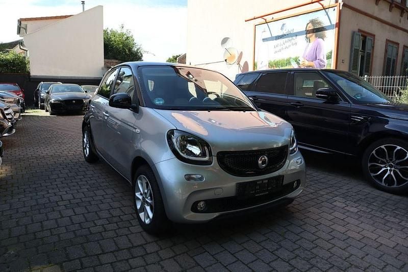 Schwarz Gebraucht 2015 Smart ForFour Basis Kleinwagen | 8.250 € (Fairer Preis) - Bild 1/4