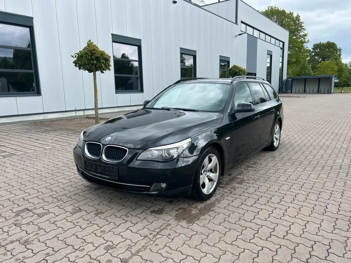 Używany BMW 520 Shadowline 177 KM (130 kW) 2009 Czarny Kombi