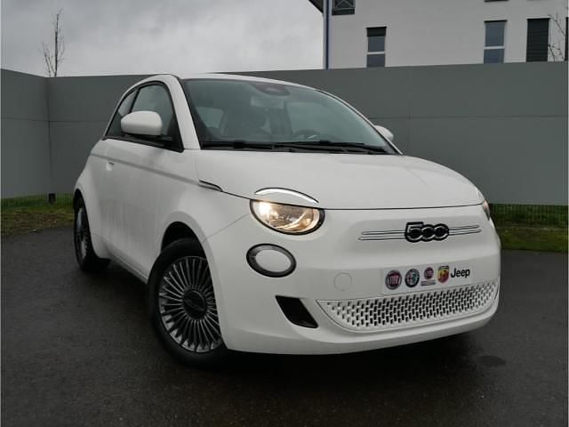 Gebraucht Fiat 500e Icon 87 kW (119 PS) 2022 Arktis weiss Kleinwagen