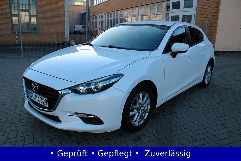 Weiß Gebraucht 2017 Mazda 3 Limousine | 9.900 € (Fairer Preis) - Bild 1/4