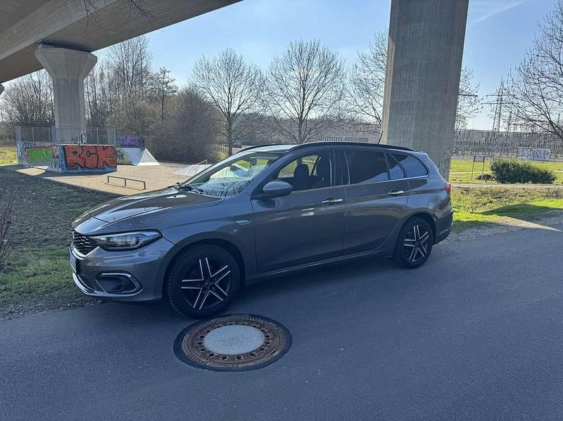 Gebraucht Fiat Tipo Lounge 120 PS (88 kW) 2017 Kombi