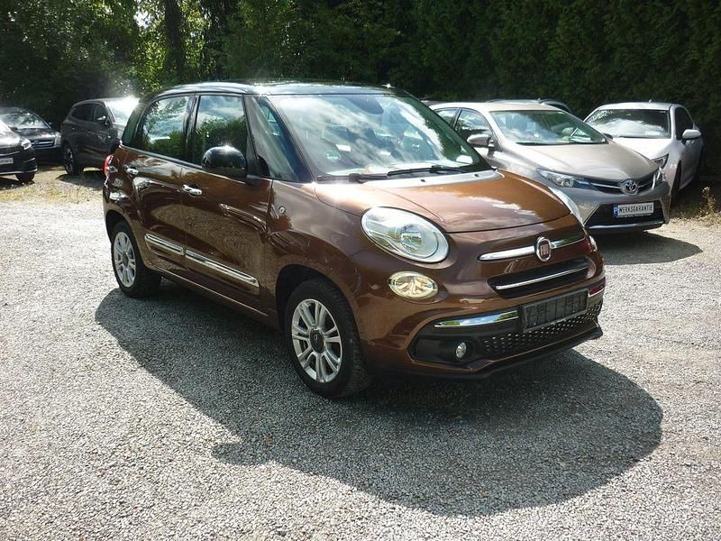 Gebraucht Fiat 500L Lounge 120 PS (88 kW) 2018 Braun Van / Kleinbus