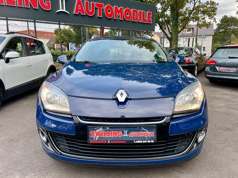 Gebraucht Renault Mégane GrandTour Initiale Paris 101 PS (74 kW) 2014 Kombi