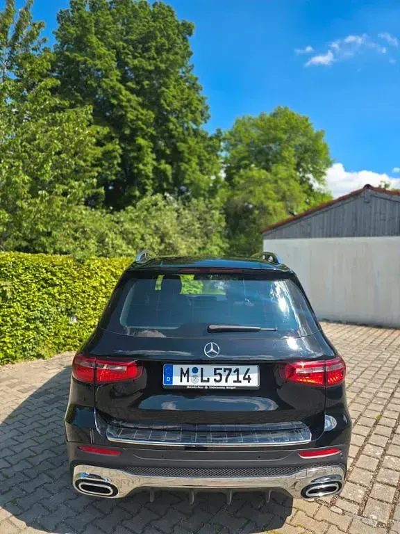 Gebraucht Mercedes GLB250 224 PS (164 kW) 2022 Schwarz SUV