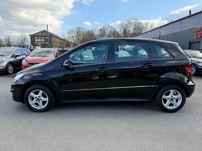 Gebraucht Mercedes B150 95 PS (69 kW) 2009 Schwarz Van / Kleinbus