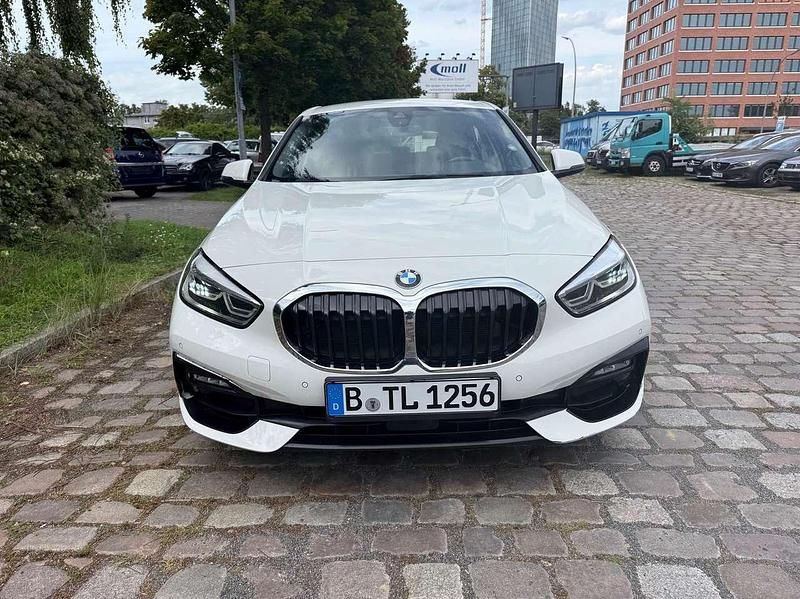Other Gebraucht 2021 BMW 120 M Sport Kleinwagen | 18.500 € (Superpreis) - Bild 1/4