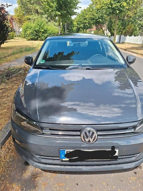 Grau Gebraucht 2018 VW Polo Comfortline Kleinwagen | 9.500 € (Superpreis) - Bild 1/4