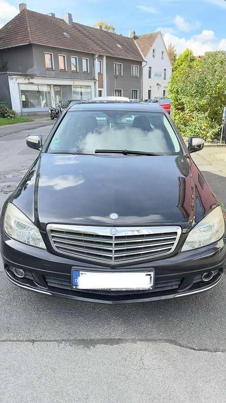 Schwarz Gebraucht 2007 Mercedes C220 Elegance Limousine | 4.999 € (Fairer Preis) - Bild 1/4
