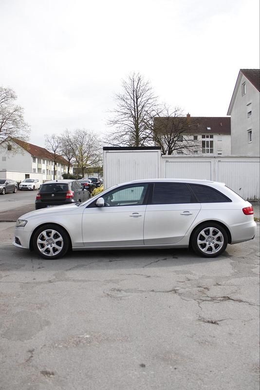 Gebraucht Audi A4 143 PS (105 kW) 2008 Grau Kombi