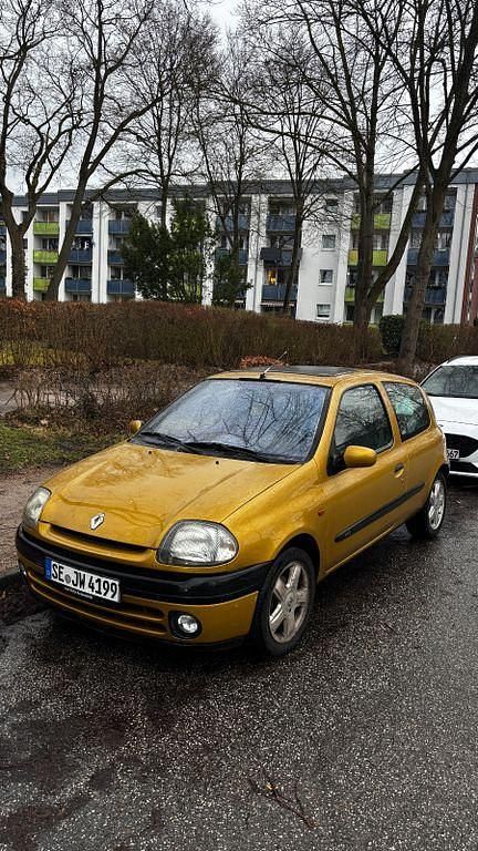 Gebraucht Renault Clio II 54 PS (39 kW) 1998 Gold Limousine
