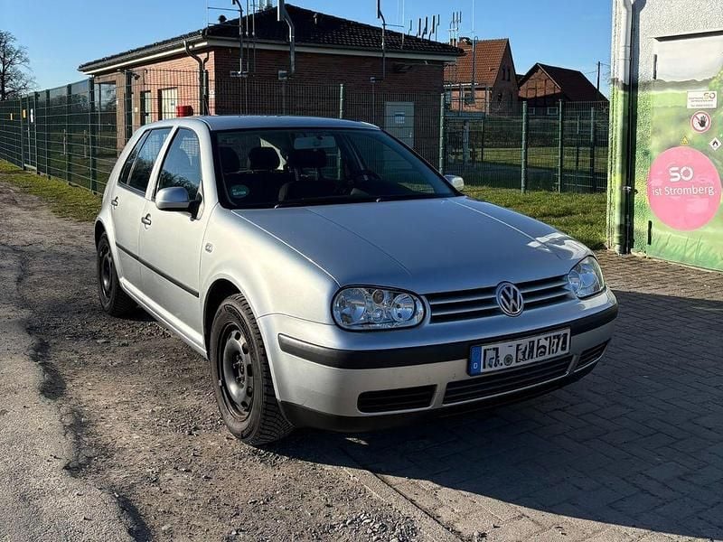 Gebraucht VW Golf IV Basis 75 PS (55 kW) 2001 Silber Limousine