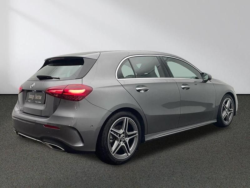 Gebraucht Mercedes A200 AMG 150 PS (110 kW) 2024 Grau Limousine