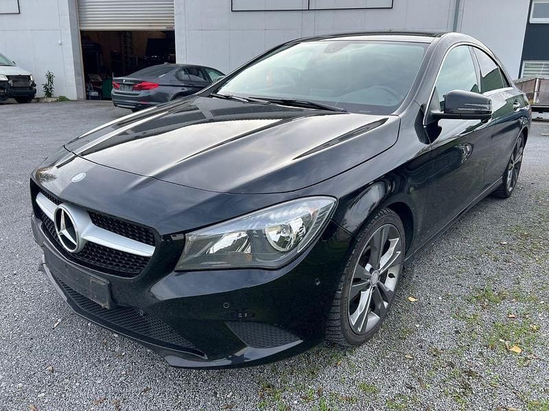 Gebraucht Mercedes CLA220 170 PS (125 kW) 2013 Schwarz Limousine