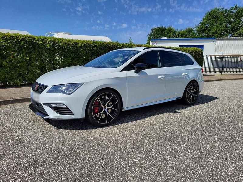 Usata Cupra Leon 300 CV (220 kW) 2018 Bianco Station wagon