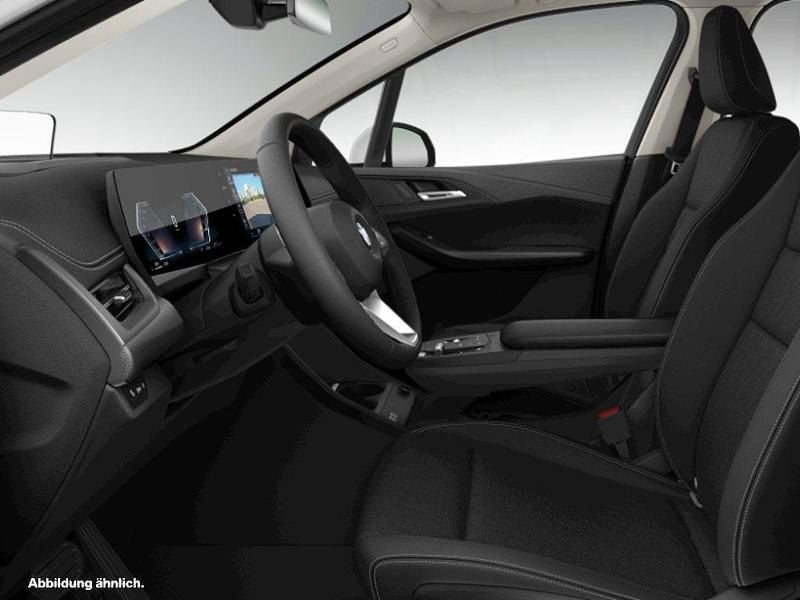 Weiß Gebraucht 2024 BMW 216 Active Tourer Van / Kleinbus | 30.674 € (Teuer) - Bild 1/2