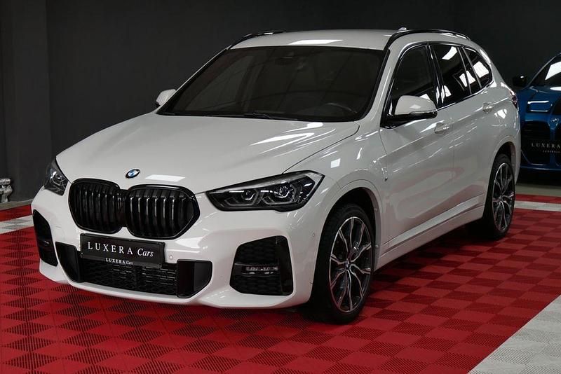 Weiß Gebraucht 2021 BMW X1 M Sport SUV | 20.990 € (Guter Preis) - Bild 1/4