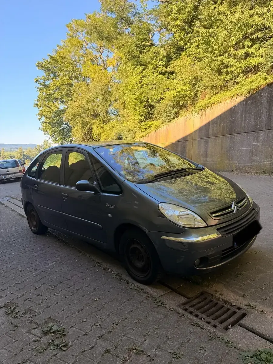 Gebraucht Citroën Xsara Picasso 109 PS (80 kW) 2004 Grau Van / Kleinbus