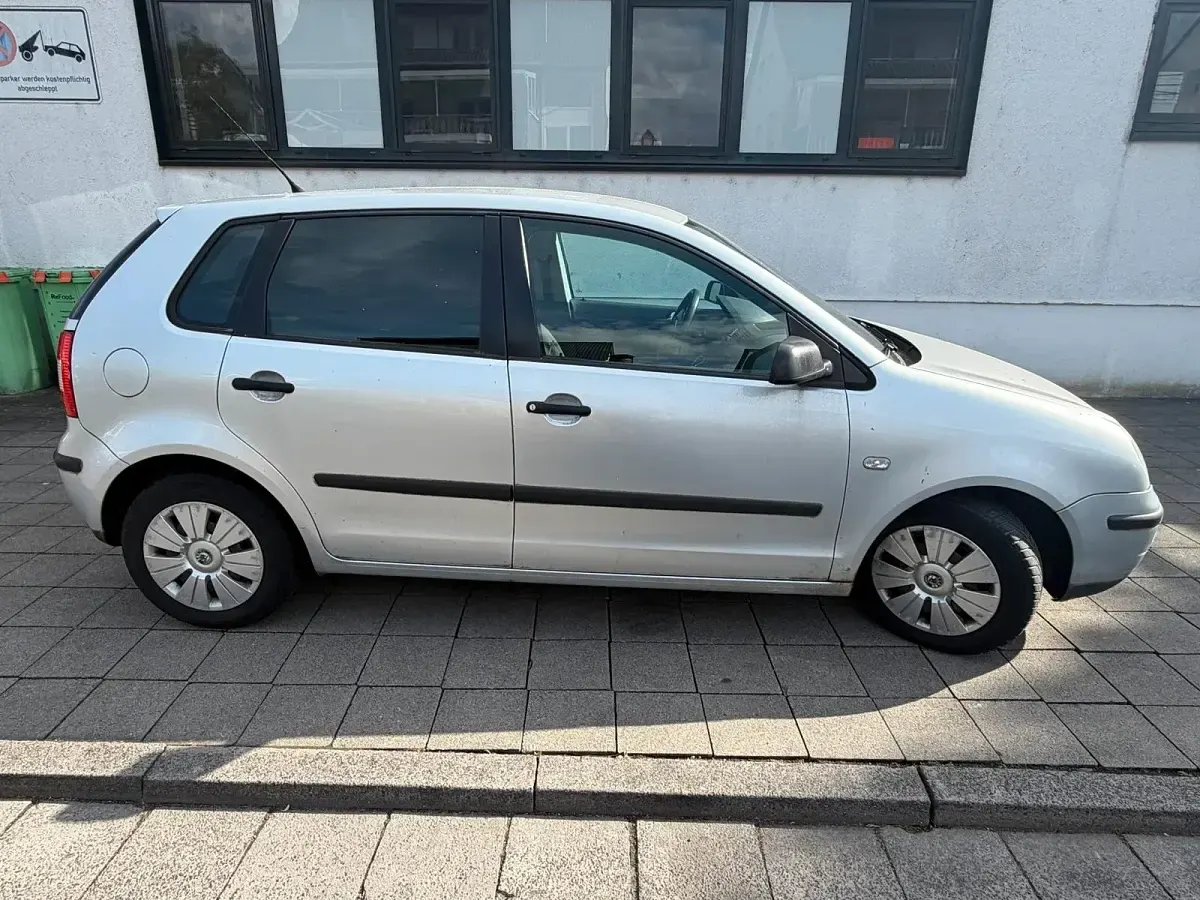 Occasion VW Polo 64 ch (47 kW) 2003 Argent Citadine
