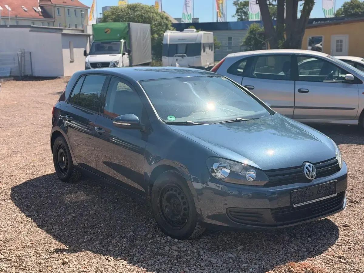 Gebraucht VW Golf VI Trendline 110 PS (80 kW) 2009 Blau Kleinwagen