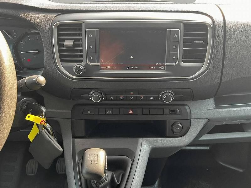 Second-hand Citroën Jumpy 144 CP (105 kW) 2023 Alb Monovolum