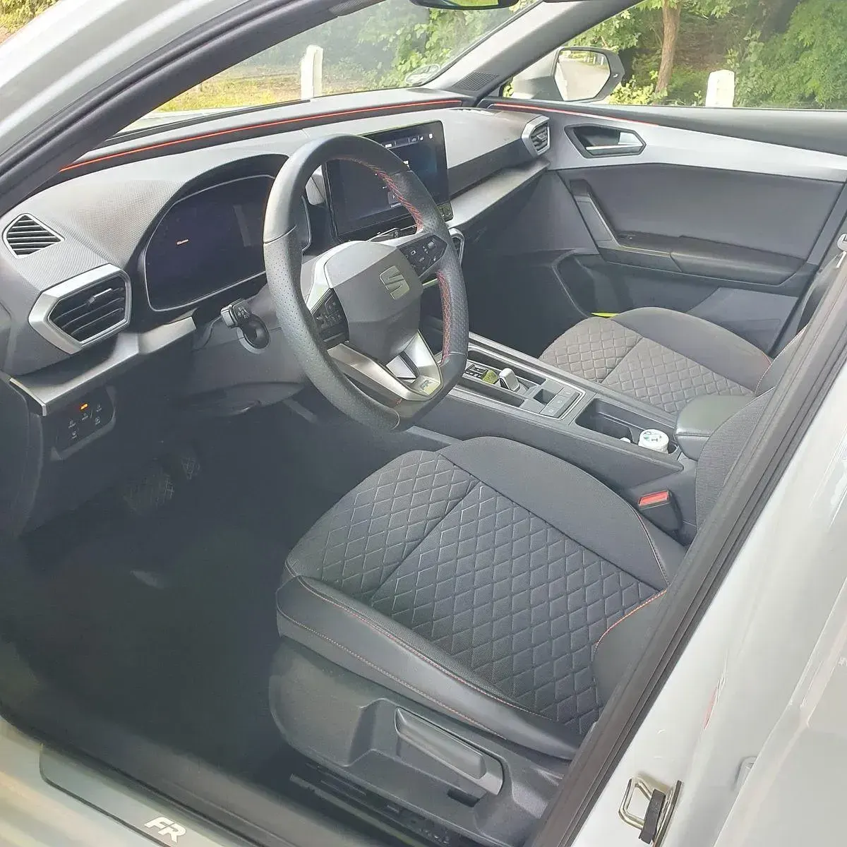 Gebraucht Seat Leon FR 204 PS (150 kW) 2021 Weiß Kombi