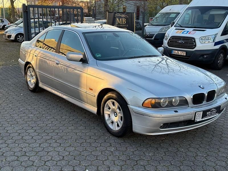 Gebraucht BMW 520 Exclusive 170 PS (125 kW) 2002 Silber Limousine