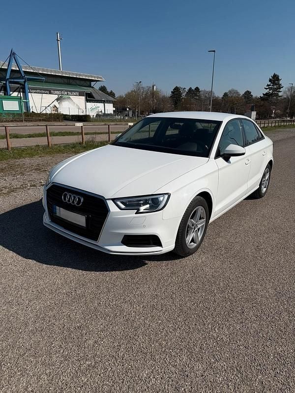 Gebraucht Audi A3 150 PS (110 kW) 2020 Weiß Limousine