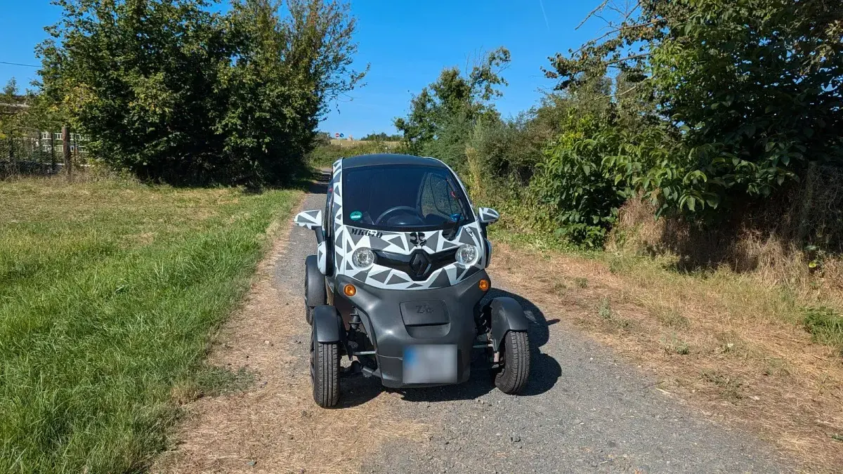 Gebraucht Renault Twizy Intens 13 kW (18 PS) 2018 Weiß Kleinwagen