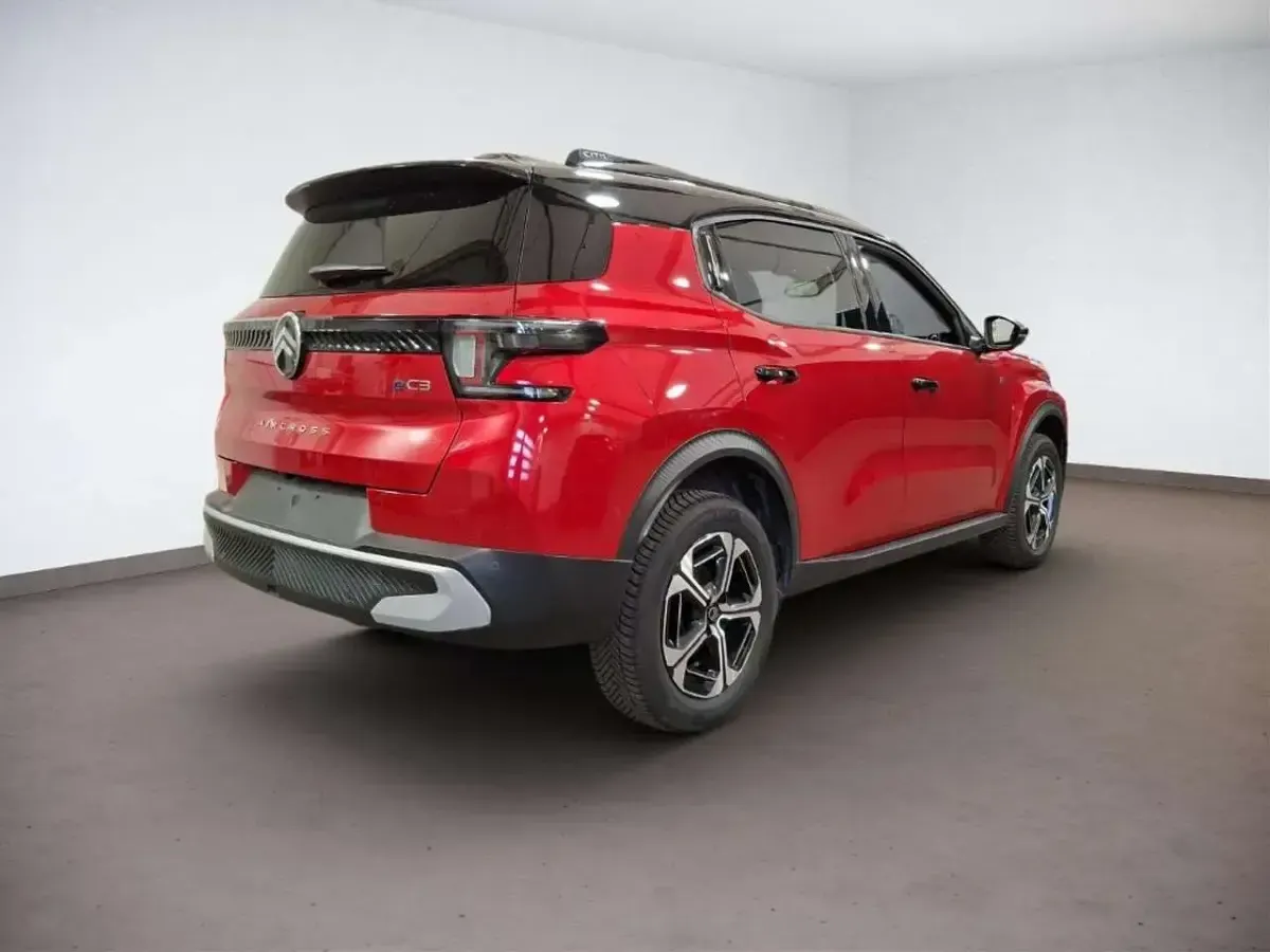 Gebraucht Citroën e-C3 Aircross 83 kW (113 PS) 2025 Lackierung elixierrot/typ aus SUV