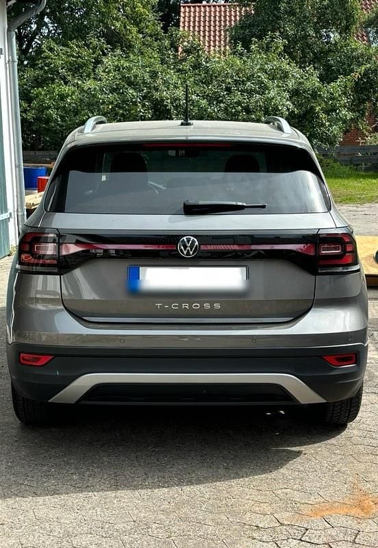 Grau Gebraucht 2021 VW T-Cross SUV | 18.900 € (Superpreis) - Bild 1/3