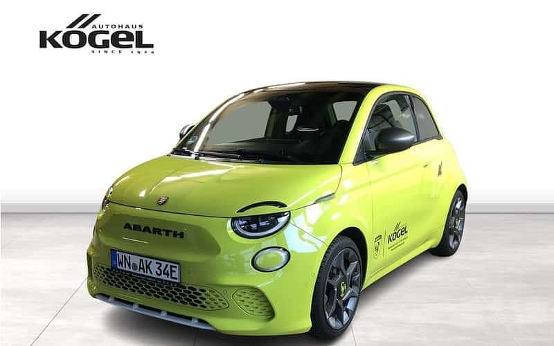Grün (acid green) Gebraucht 2023 Abarth 500e Scorpionissima Kleinwagen | 28.990 € (Fairer Preis) - Bild 1/4