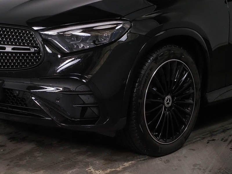 Gebraucht Mercedes GLC300 AMG 269 PS (197 kW) 2024 Schwarz SUV