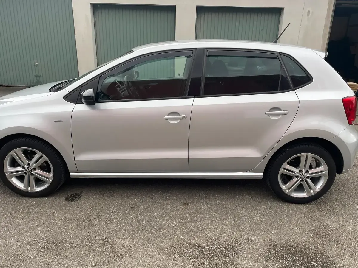 Gebraucht VW Polo Match 69 PS (50 kW) 2012 Silber Kleinwagen