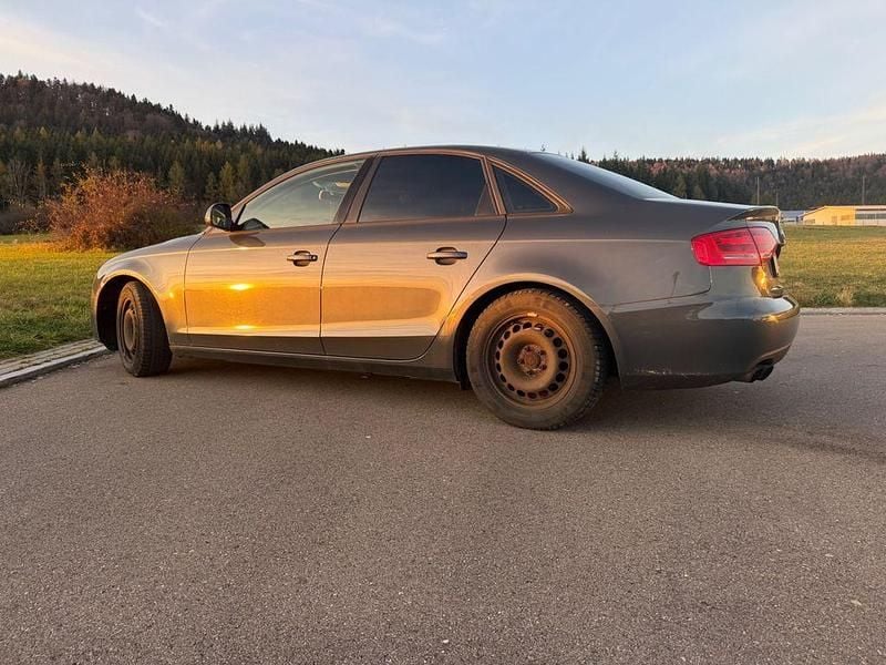 Gebraucht Audi A4 Ambition 160 PS (117 kW) 2008 Grau Limousine