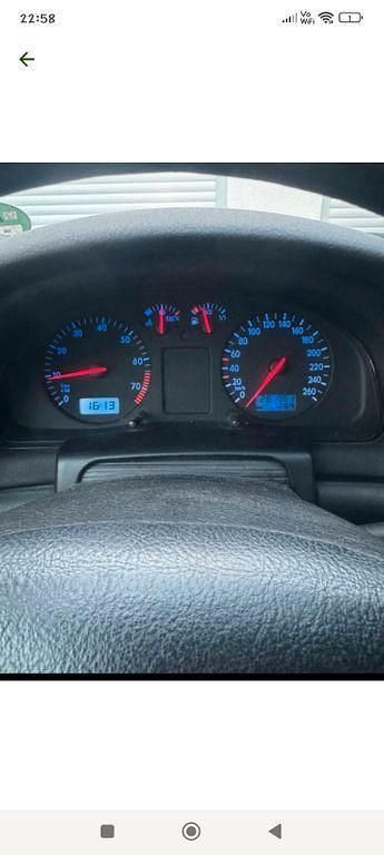 Gebraucht VW Passat Basis 101 PS (74 kW) 1997 Blau Kombi