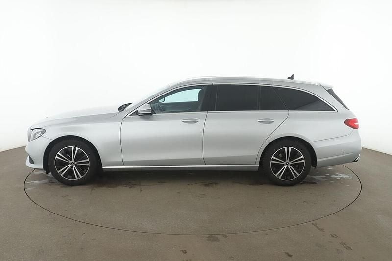 Gebraucht Mercedes E220 Avantgarde 194 PS (142 kW) 2020 Grau Kombi