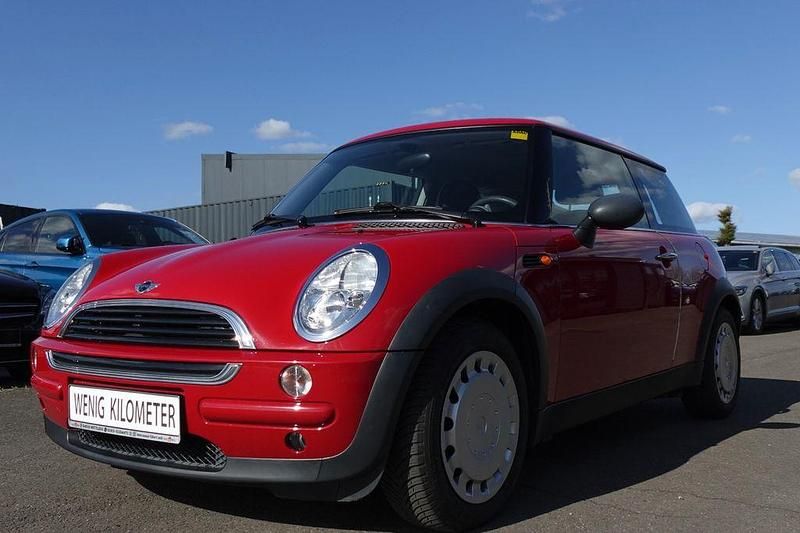 Gebraucht Mini ONE 90 PS (66 kW) 2002 Rot Kleinwagen