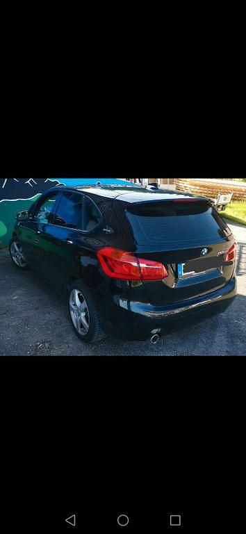 Gebraucht BMW 225 Active Tourer iPerformance 224 PS (164 kW) 2018 Schwarz Van / Kleinbus