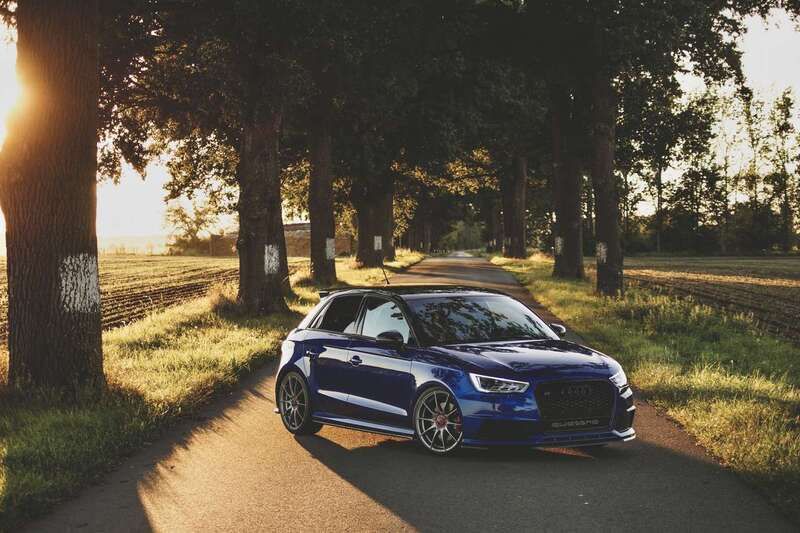 Blau Gebraucht 2017 Audi S1 Sportback Sport Kleinwagen | 24.999 € (Teuer) - Bild 1/4