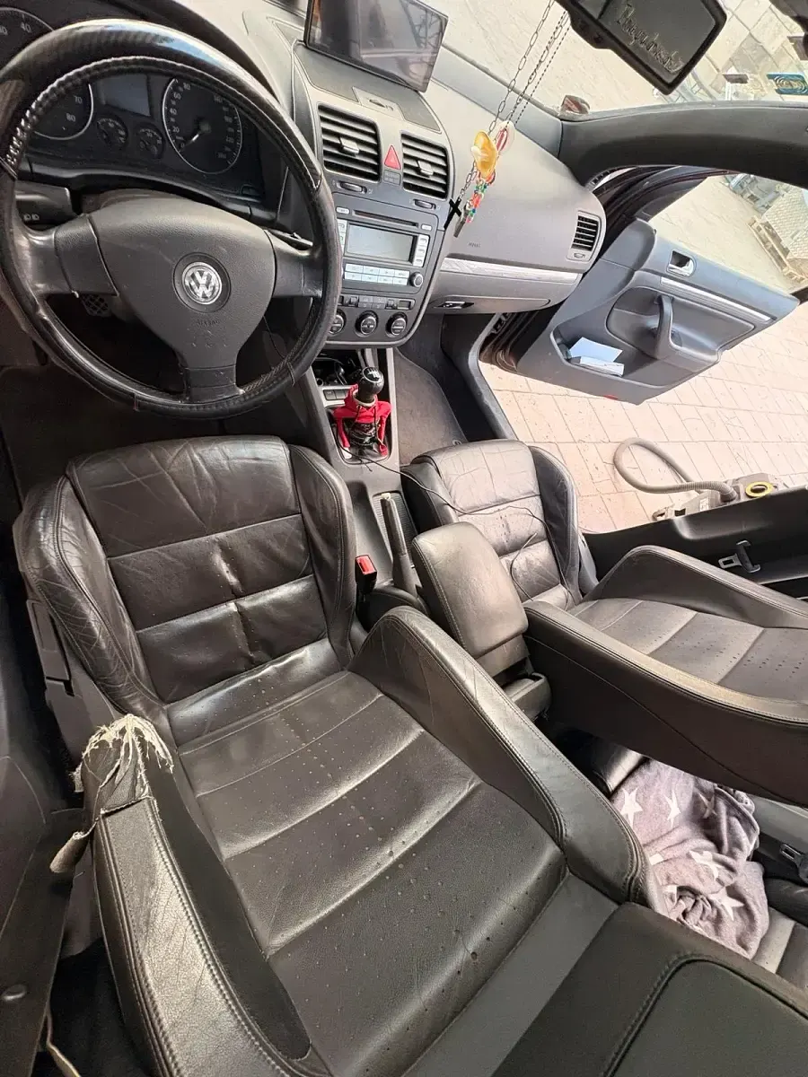 Gebraucht VW Golf V 150 PS (110 kW) 2005 Rot Kleinwagen