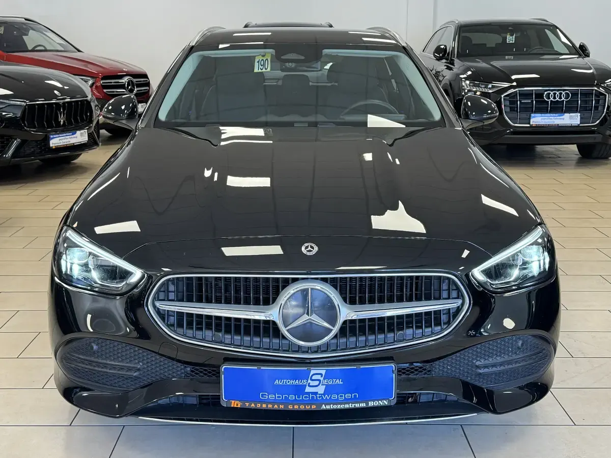 Gebraucht Mercedes C200 163 PS (119 kW) 2025 Schwarz Kombi