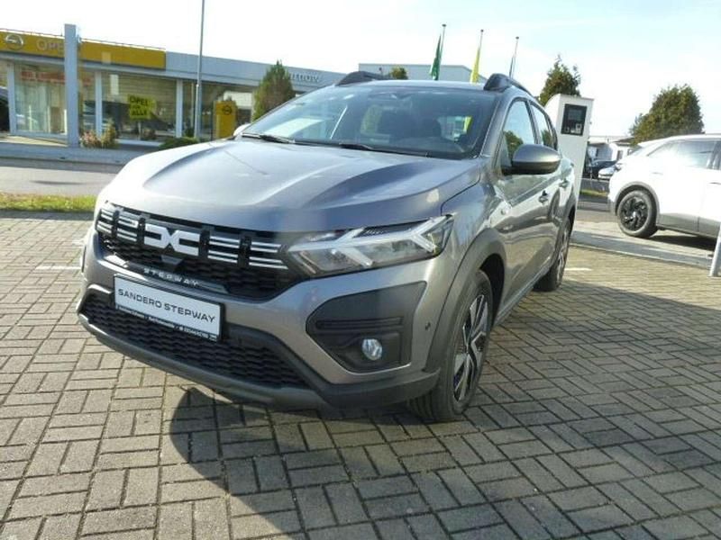 Neu Dacia Sandero Expression 91 PS (66 kW) 2025 Schiefergrau Kleinwagen