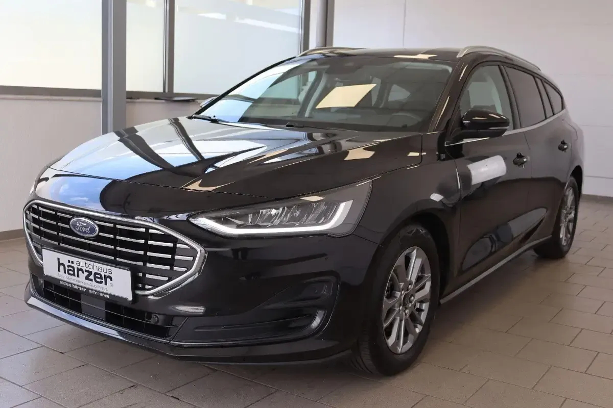 Gebraucht Ford Focus Titanium X 116 PS (85 kW) 2023 Schwarz Kombi