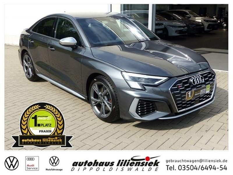 Grau Gebraucht 2024 Audi S3 Ambiente Limousine | 38.960 € (Guter Preis) - Bild 1/4