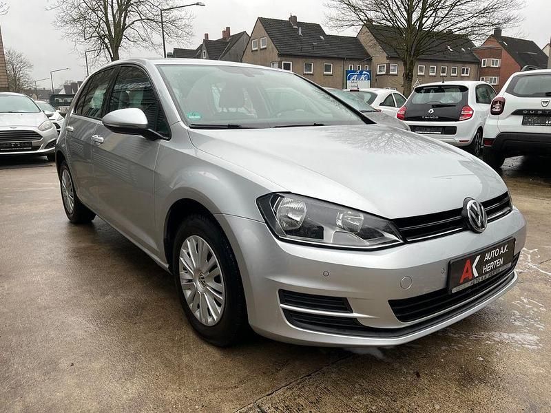 Gebraucht VW Golf VII 86 PS (63 kW) 2017 Silber Limousine