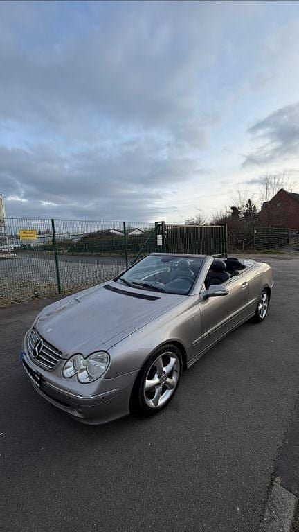 Gebraucht Mercedes CLK200 Avantgarde 163 PS (119 kW) 2005 Silber Cabrio