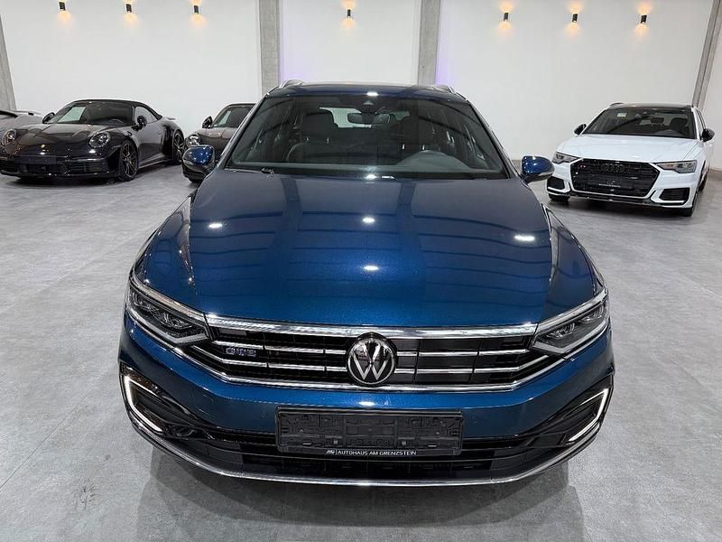 Gebraucht VW Passat IQ Drive 156 PS (114 kW) 2022 Blau Kombi